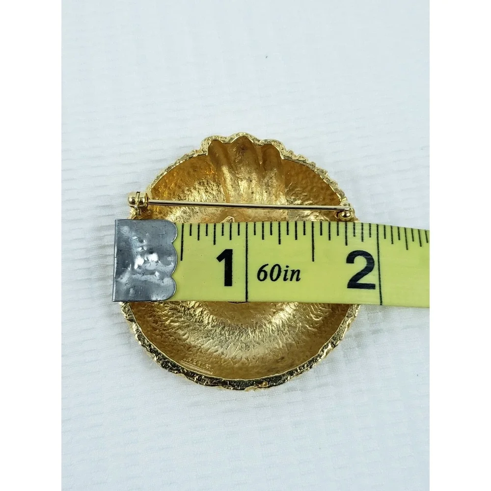Assorted Yellow Gold Tone Fashion Brooches Jewerly Animal Christmas Tree Bird